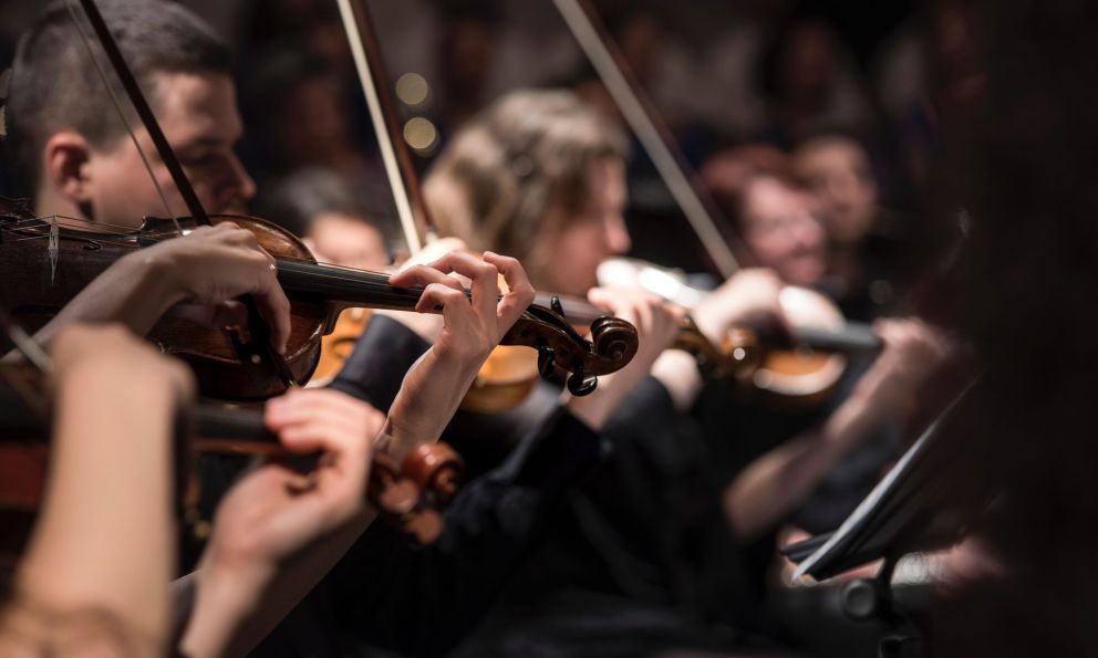 Vioolconcert in een concertzaal met goede bevochtiging