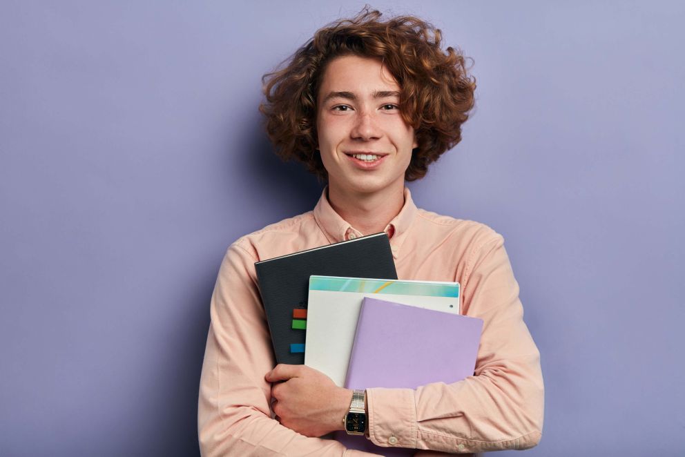 Leerling met schoolboeken