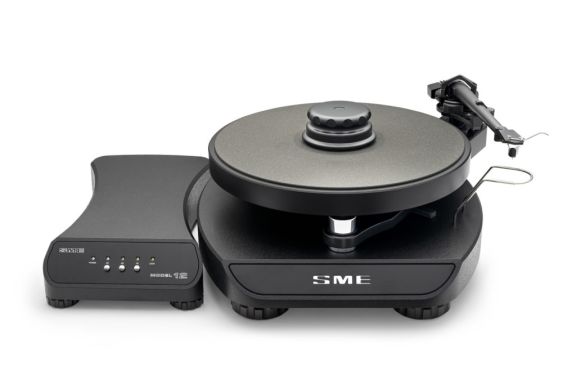 MODEL Black Product High Angle Front 00 0x
