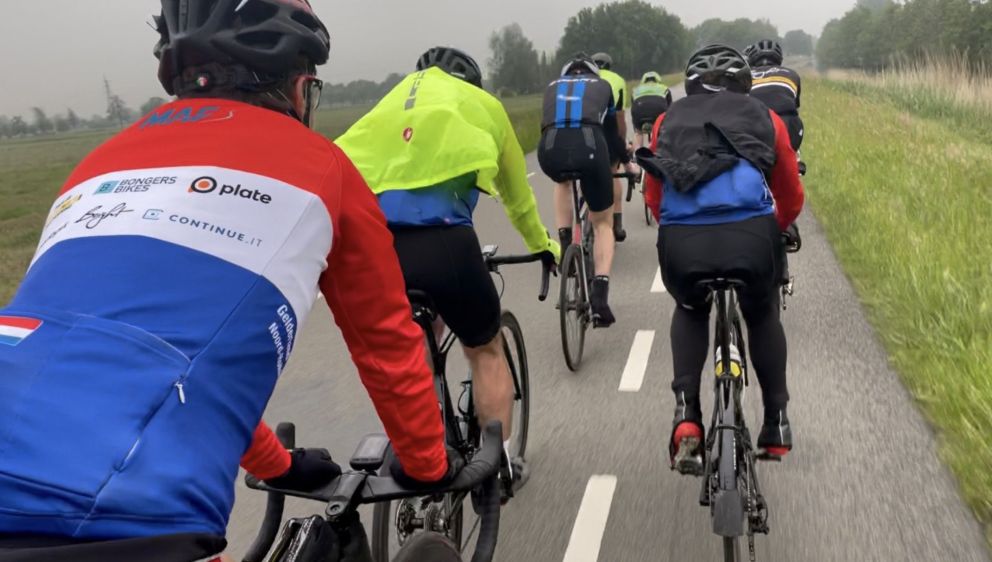 Rondje Nederland haalt 11.000 euro op voor de MAF