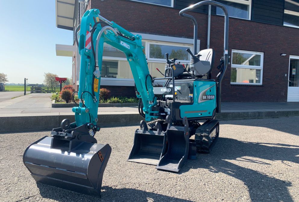 Kobelco SK10