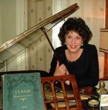 Linda Finnie