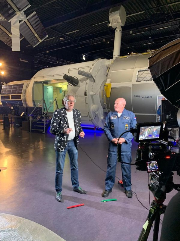 Govert Schilling en André Kuipers in actie voor Misison X 2022