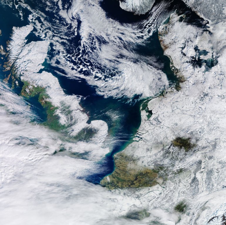 Netherlands_in_white_pillars